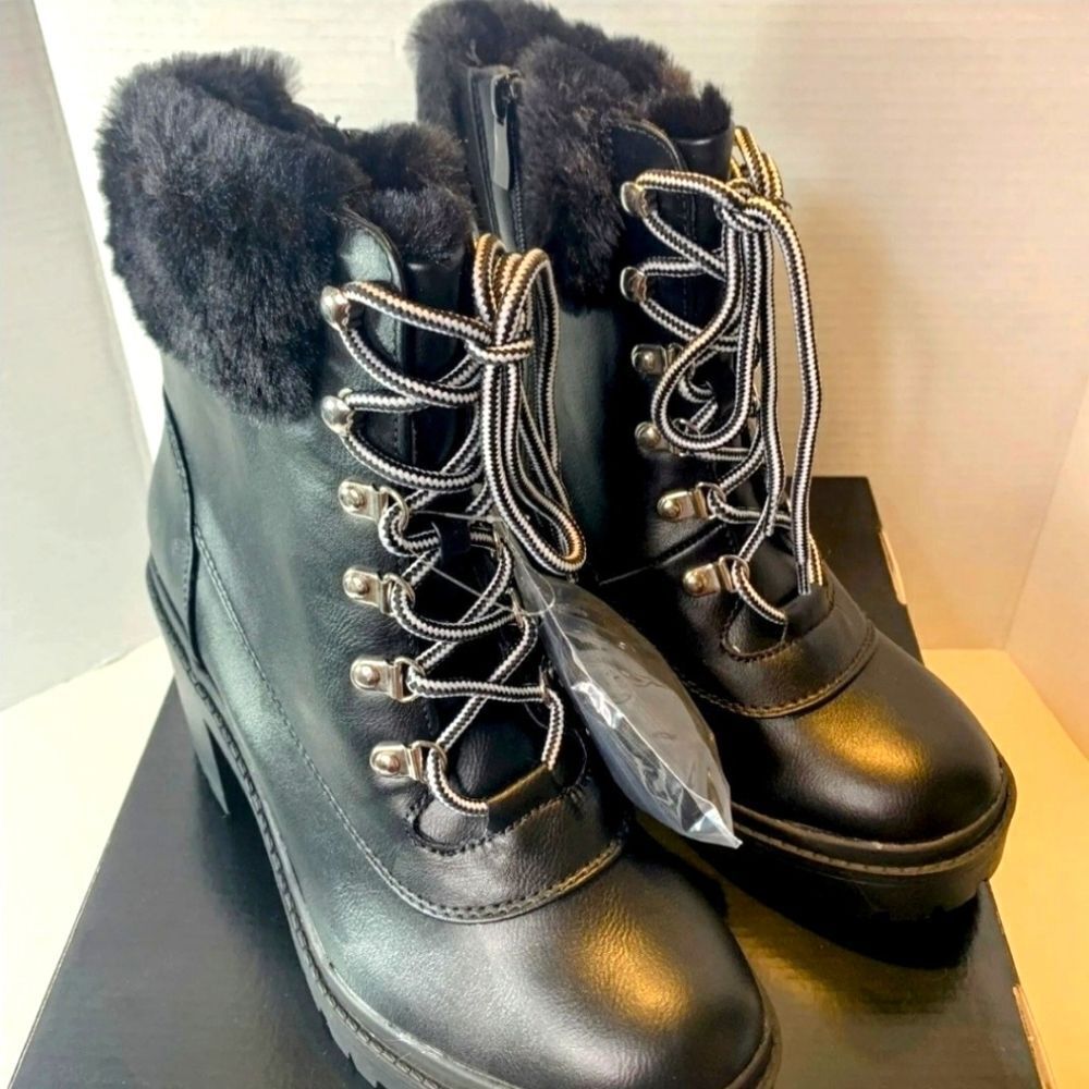 TORRID Extra wide black warm fur chunky winter Bootie (WW) 9.5 W NEW IN BOX